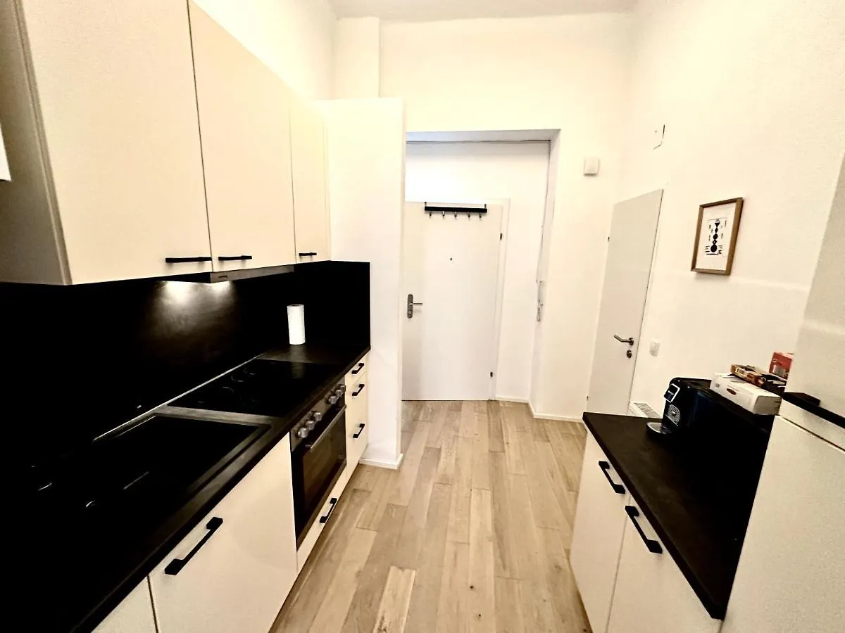 Apartment Book-A-Room Panda-Apartments Vienna Austria