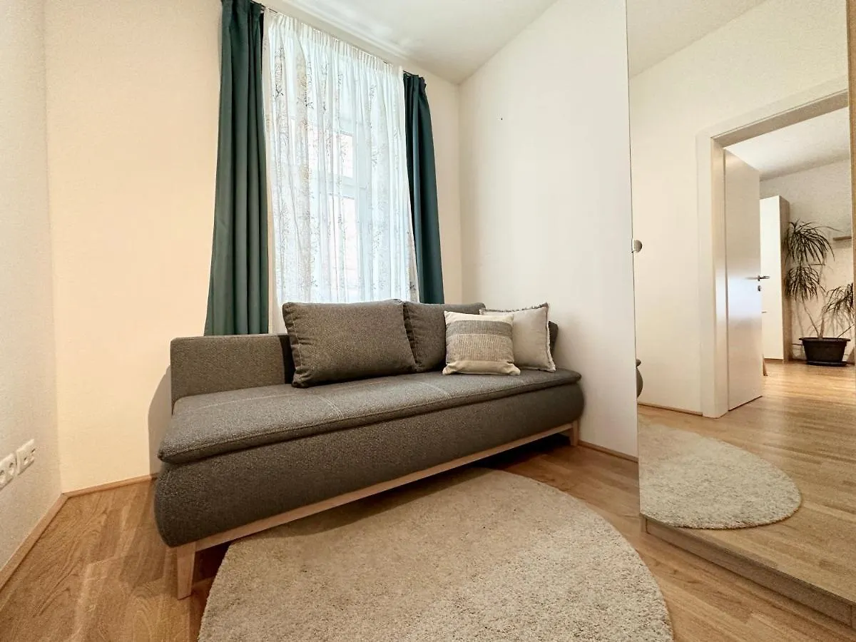 Book-A-Room Panda-Apartments Vienna