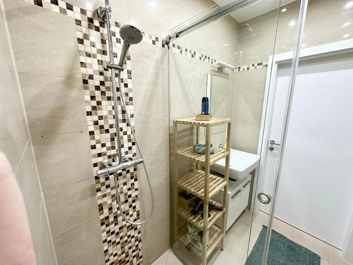 Book-A-Room Panda-Apartments Vienna