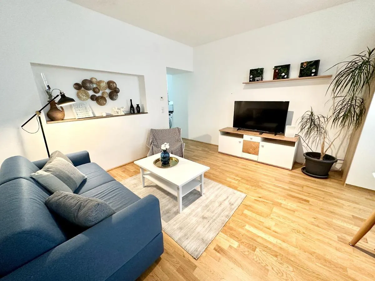 Apartment Book-A-Room Panda-Apartments Vienna Austria