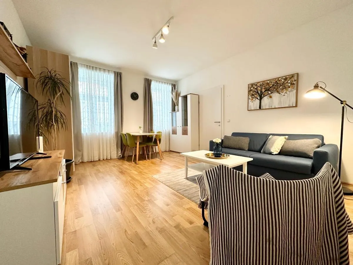 Book-A-Room Panda-Apartments Vienna