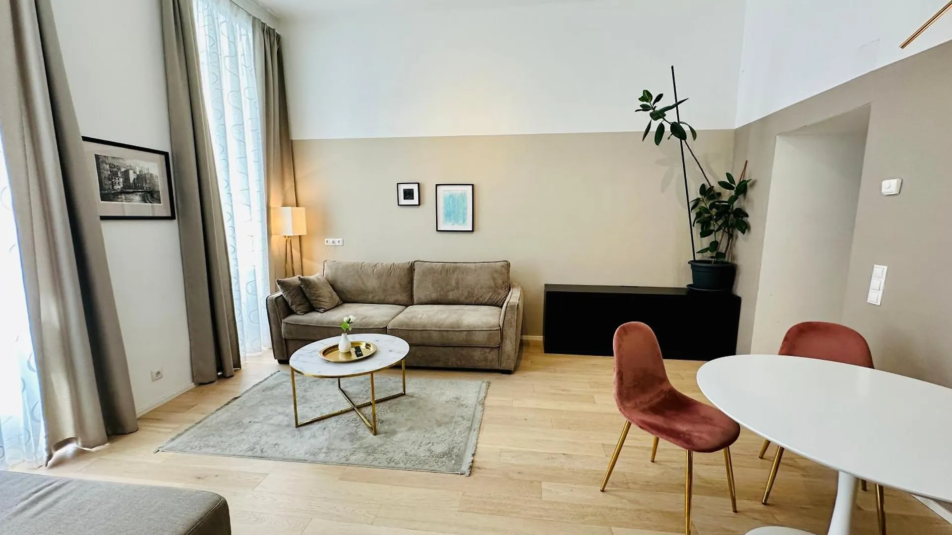 Book-A-Room Panda-Apartments Vienna 0*,  Austria