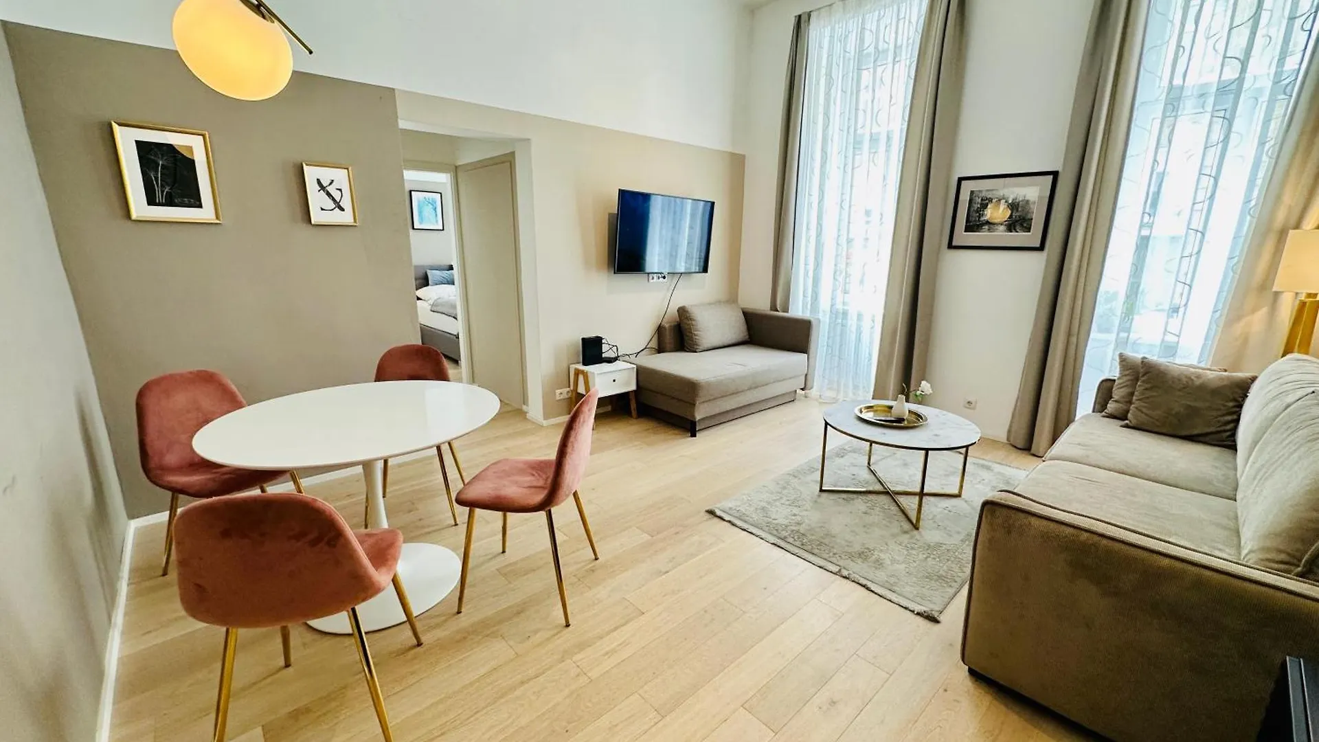 Book-A-Room Panda-Apartments Vienna 0*,