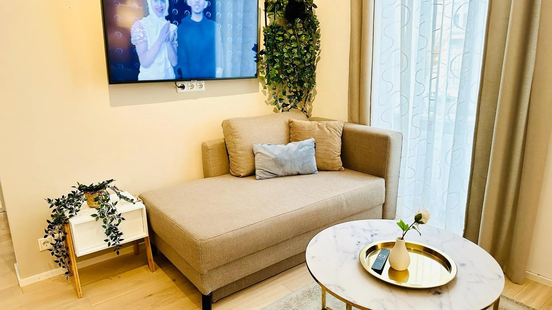 Book-A-Room Panda-Apartments Vienna Apartment